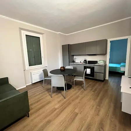 Urban Re Apartment